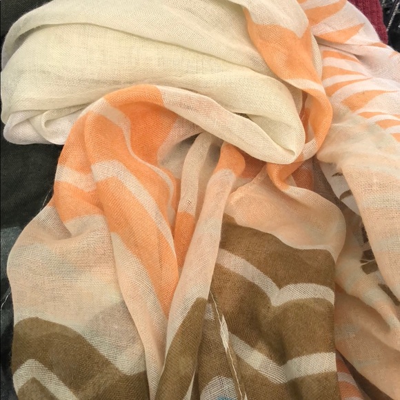 Infinity scarf - Picture 2 of 2